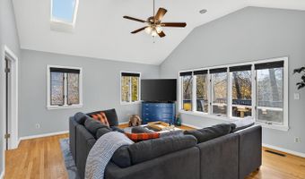 6282 15TH Rd N, Arlington, VA 22205