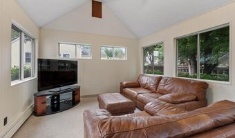 12 Hunt Rd, Bedford, MA 01730