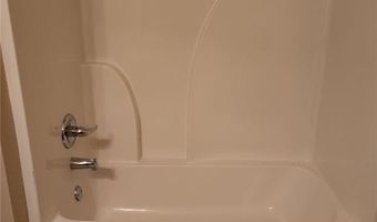 628 Oakside Pl, Acworth, GA 30102