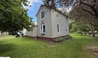 714 N Ct, Alma, MI 48801