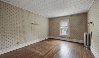 34-36 Crandall St, Adams, MA 01220