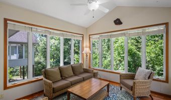 12755 Falcon Ct, Apple Valley, MN 55124
