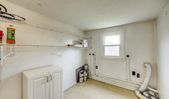 1107 N 3rd St, Bardstown, KY 40004