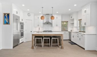 116 Bay Ct, Aransas Pass, TX 78336