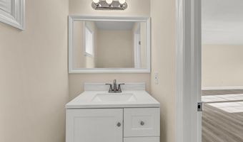 113 Park Ave 18, Danbury, CT 06810