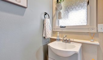 10135 Nantucket Loop, Anchorage, AK 99507