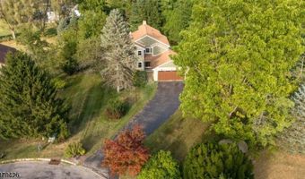 12 Thunder Dr, Alloway, NJ 07418