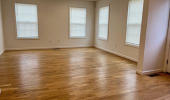 53 Suburban Ave, Bridgeport, CT 06604