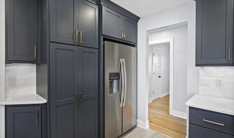 1858 Rutledge St, Madison, WI 53704