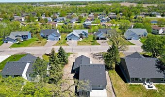 810 Morrison Ave, Annandale, MN 55302