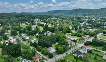 192 Clay St, Alderson, WV 24910