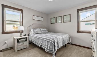 2712 W FALLEN OAK Dr, Appleton, WI 54913