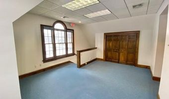 296 Country Club Rd, Avon, CT 06001