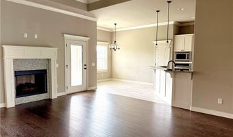 3200 Satinwood Ave, Bentonville, AR 72713