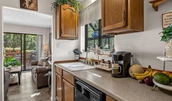 20 Roundhouse Rd 20, Bourne, MA 02532