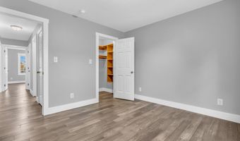 6686 Woodcrest Dr, Avon, IN 46123