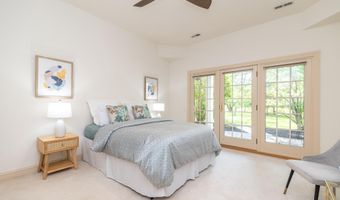 5812 HICKORY HOLLOW Ln, Doylestown, PA 18902