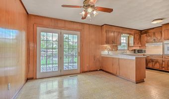 879 NE Wayne Ave, Abingdon, VA 24210