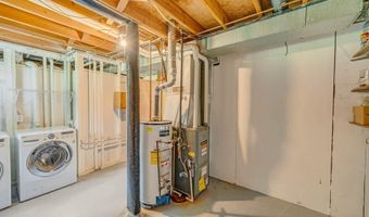1008 Mesa Verde Pl, Ames, IA 50014