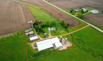 2928 E Stagecoach Trl, Apple River, IL 61001