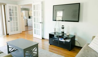 22 Presidents Rd, Bourne, MA 02532