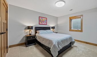 1515 Geneva Rd NE, Alexandria, MN 56308