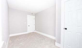6 Crescent St, Ansonia, CT 06401