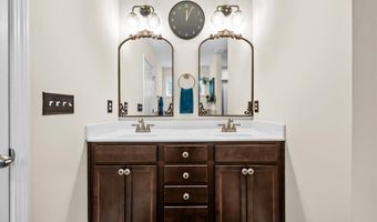400 Everest Ct, Aberdeen, NC 28315