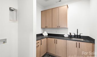 3035 Florida Ave, Charlotte, NC 28205