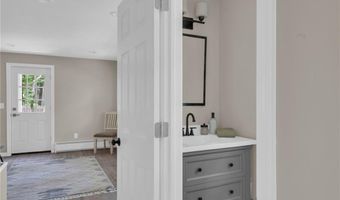 115 Hill Top Dr, Johnston, RI 02919