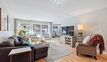 34 Parkwood Dr, Augusta, ME 04330
