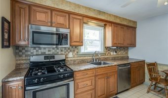 2376 S Seneca Ave, Alliance, OH 44601