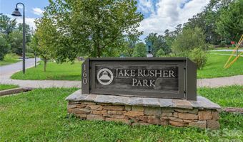 28 Reagan Run Ct, Arden, NC 28704