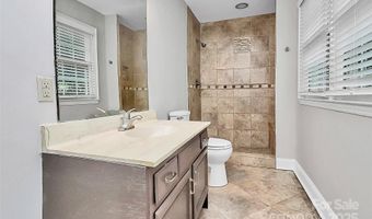 4210 Pepperidge Dr, Charlotte, NC 28226