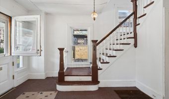 22 Ledgelawn Ave, Bar Harbor, ME 04609