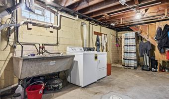 2207 Ridgevue Ave, Aliquippa, PA 15001