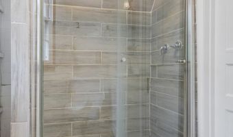 148 Wildwood Rd, Algonquin, IL 60102