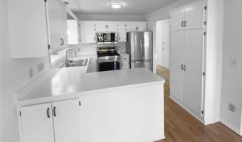 5657 144th St W, Apple Valley, MN 55124