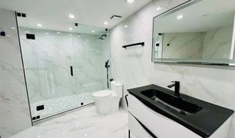 3500 Mystic Pointe Dr 1107, Aventura, FL 33180