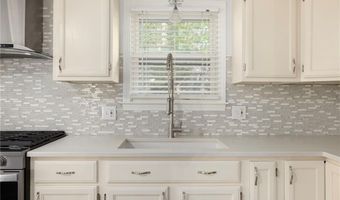 15 Laforge Dr, Coventry, RI 02816