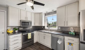1046 Foxmoor Ln, Ashland, OH 44805