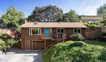 304 Clinton St, Ashland, OR 97520