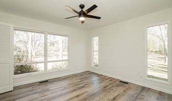 4912 Holly Hill Rd, Albany, GA 31721