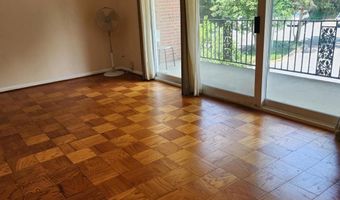 3535 CHEVY CHASE LAKE Dr 310, Chevy Chase, MD 20815