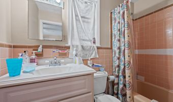 380 Harlem Ave, Bridgeport, CT 06606