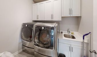 10277 Pigato Dr, Zionsville, IN 46077