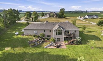 2098 County Road 66, Auburn, IN 46706