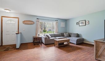 1032 Summer St, Algonac, MI 48001