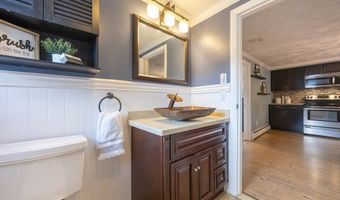 9 Pequot Ave, Cumberland, RI 02864