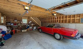 121 Hiawatha Rd, Becket, MA 01223
